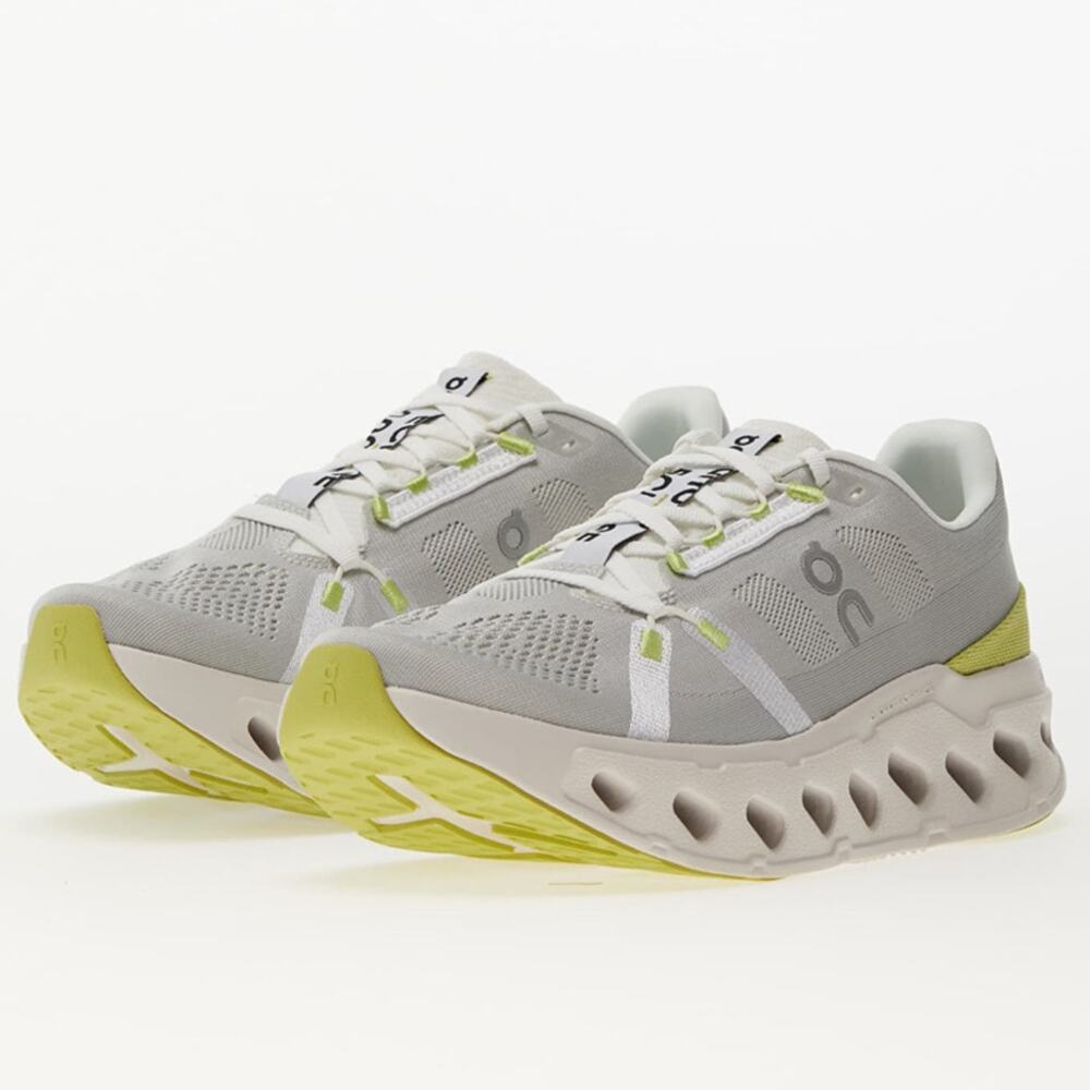 On cloud eclipse men’s size 7.5 white sand color sustainable running shoes